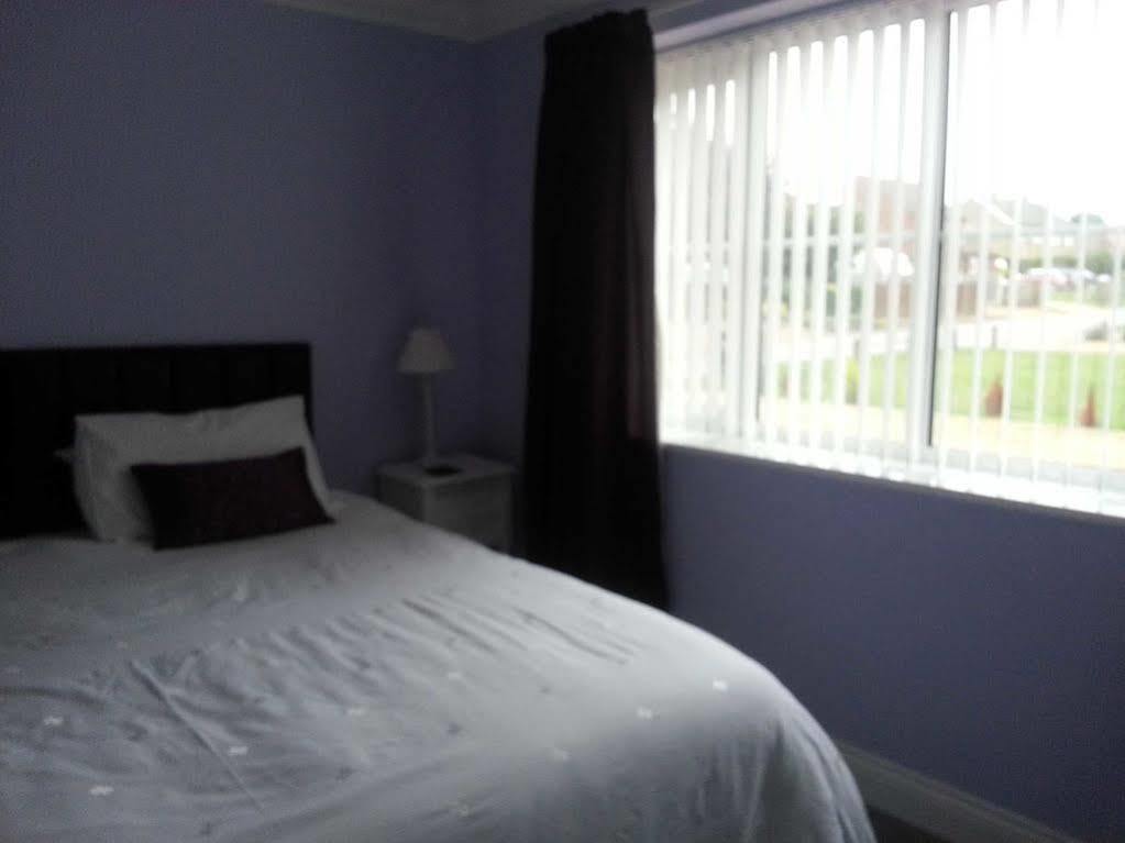 Acer Lodge Bed & Breakfast Mundford ภายนอก รูปภาพ